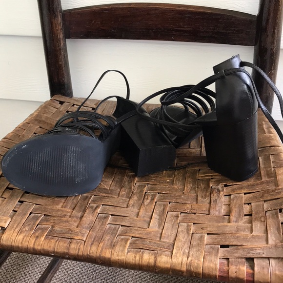 Nasty gal chunky heels - Picture 2 of 3